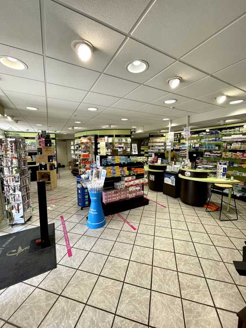 Pharmacie-Saint-Pierre-Plelo-Interieur